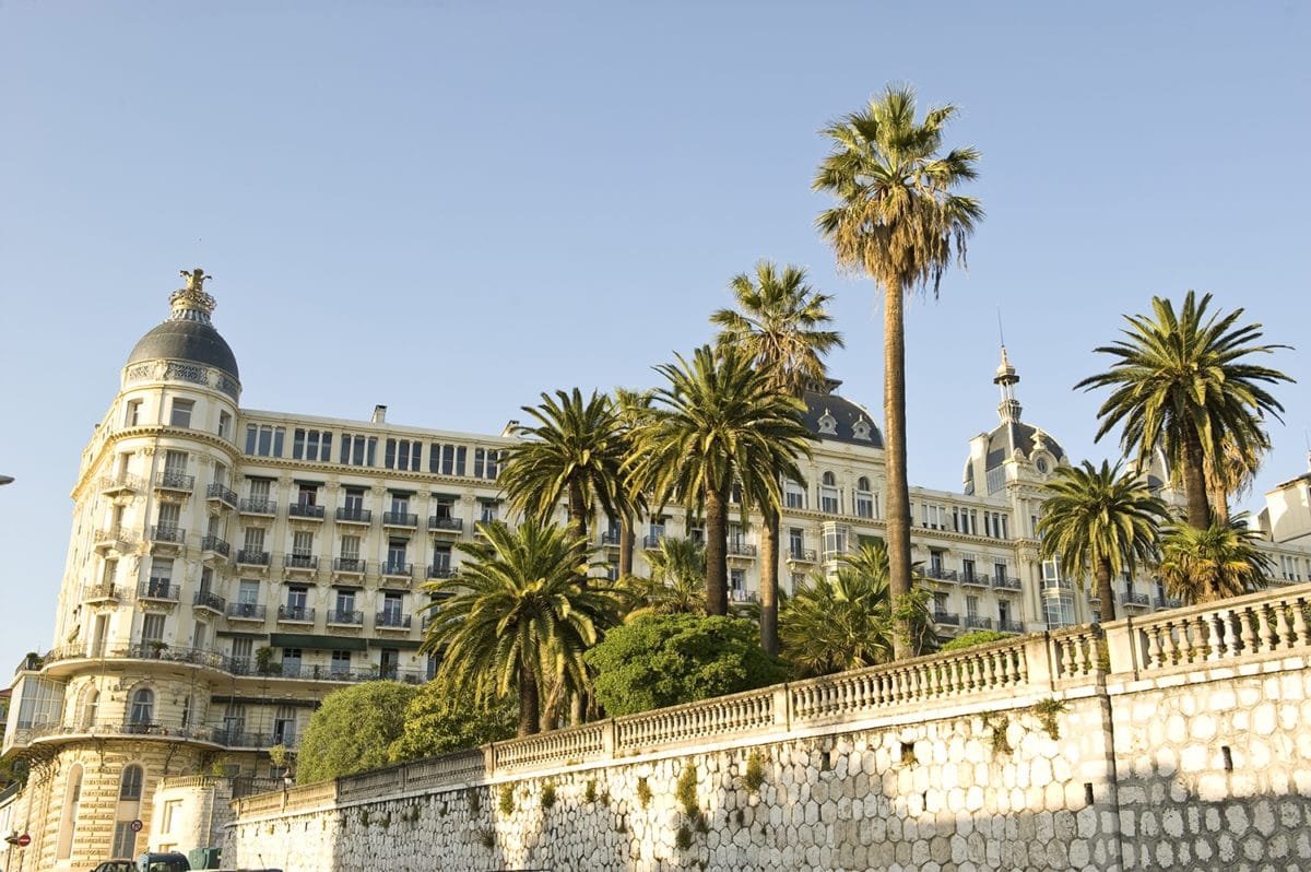 네그레스코 호텔 (Hôtel Negresco) 앞